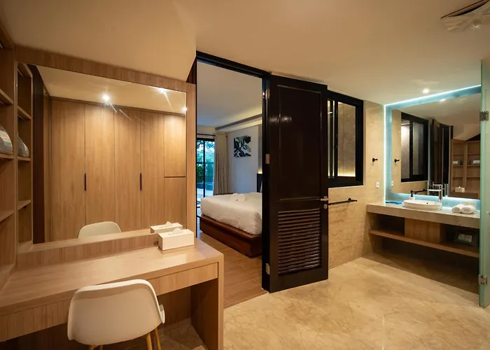 Lily By Fays Hospitality *